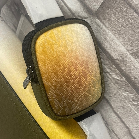 Michael Kors Cooper Mini Flap Crossboy With Pouch Olive Ombre Green Yellow - Picture 5 of 9